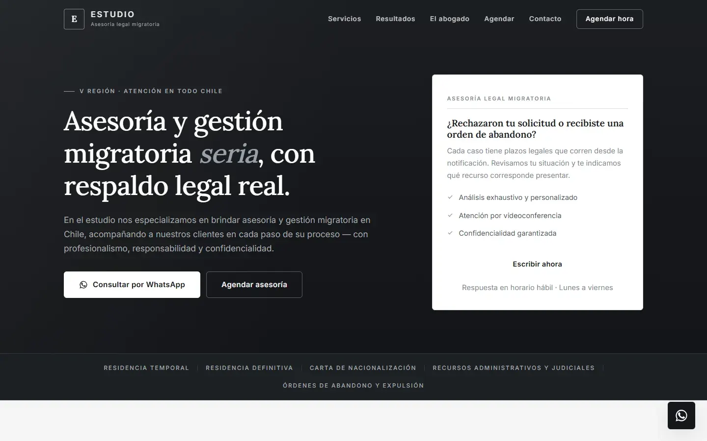 Portada de la demo de asesoría migratoria, en grafito y blanco, con el titular «Asesoría y gestión migratoria seria, con respaldo legal real»